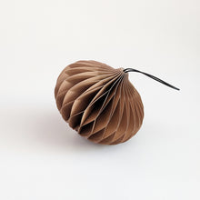 Load image into Gallery viewer, Paper Onion Decoration - Latte
