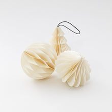 Load image into Gallery viewer, Paper Sphere Decoration - Butter Cream