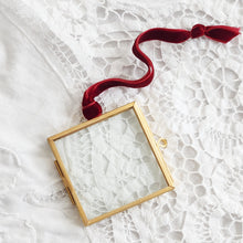 Load image into Gallery viewer, Mini Brass Photo Frame - Square