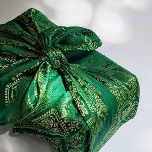 Wrapping with Fabric: Your Complete Guide to Furoshiki - The Japanese Art of Wrapping