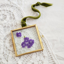 Load image into Gallery viewer, Mini Brass Photo Frame - Square
