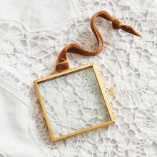 Load image into Gallery viewer, Mini Brass Photo Frame - Square
